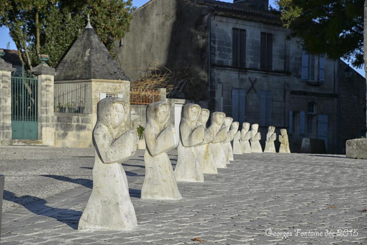 Saint-SavinienDe Charme Et D'Eau住宿加早餐旅馆 外观 照片